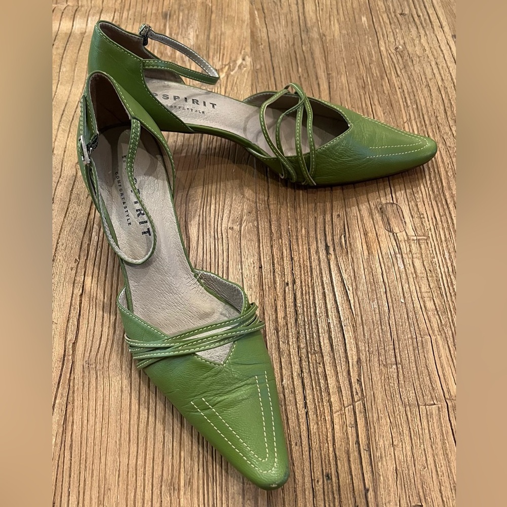 HP Spirit Green Leather Women’s Strappy Low Heel Pump, Taipei, Taiwan, US 7.5